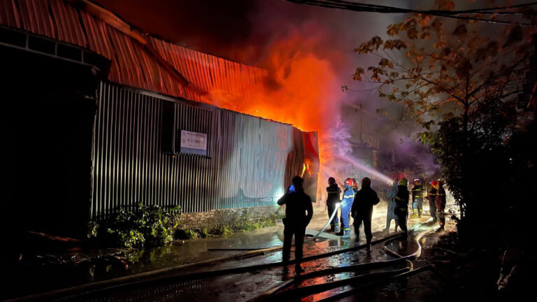 Su-co-hoa-hoan-tai-kho-hang